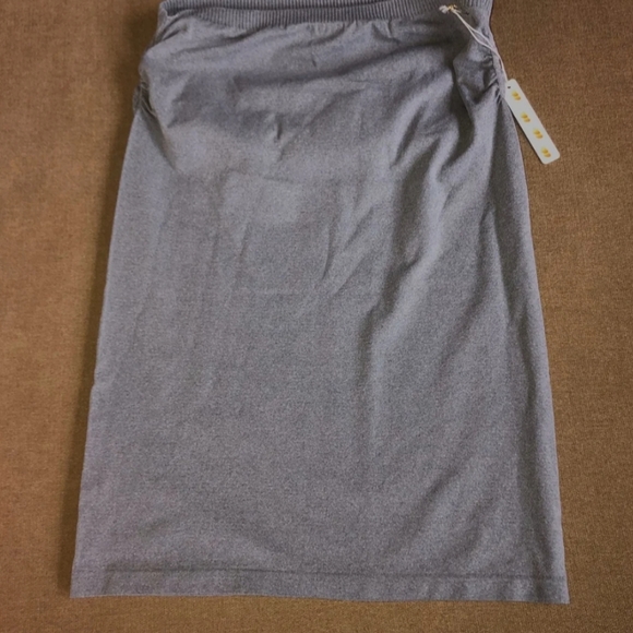 Top - Picture 3 of 5